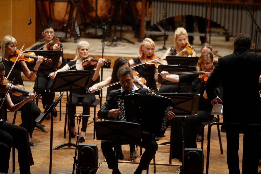 „Сензација“ концерт за хармонику и оркестар