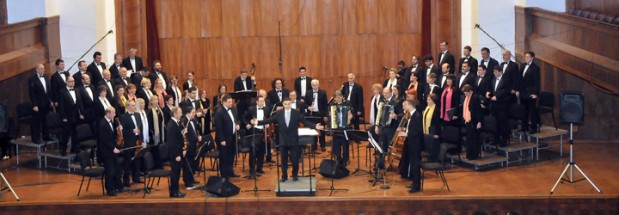 Hor i Narodni orkestar RTS na zatvaranju 43. Sabora narodnog stvaralštva Srbije