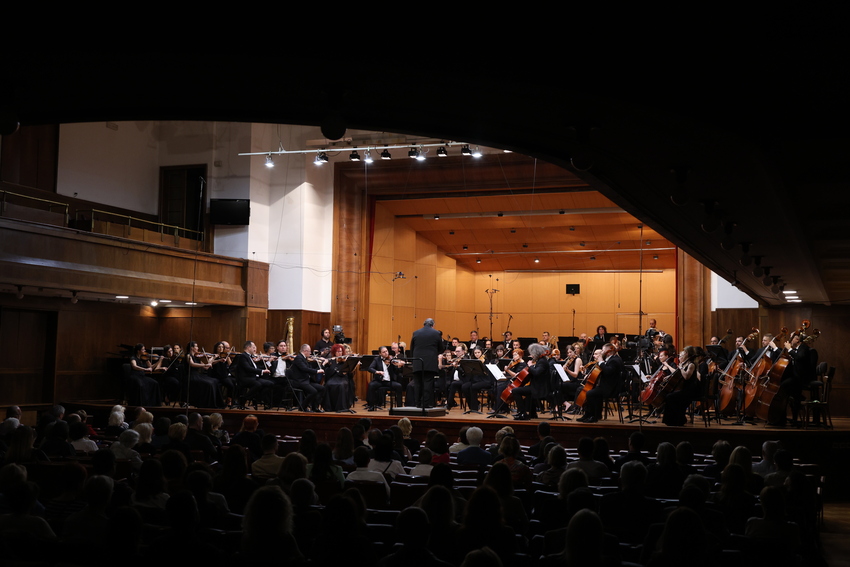 Pilar Policano, maestro Luis Gorelik and the RTS Symphony Orchestra, Kolarac endowment, 27.5.2023.